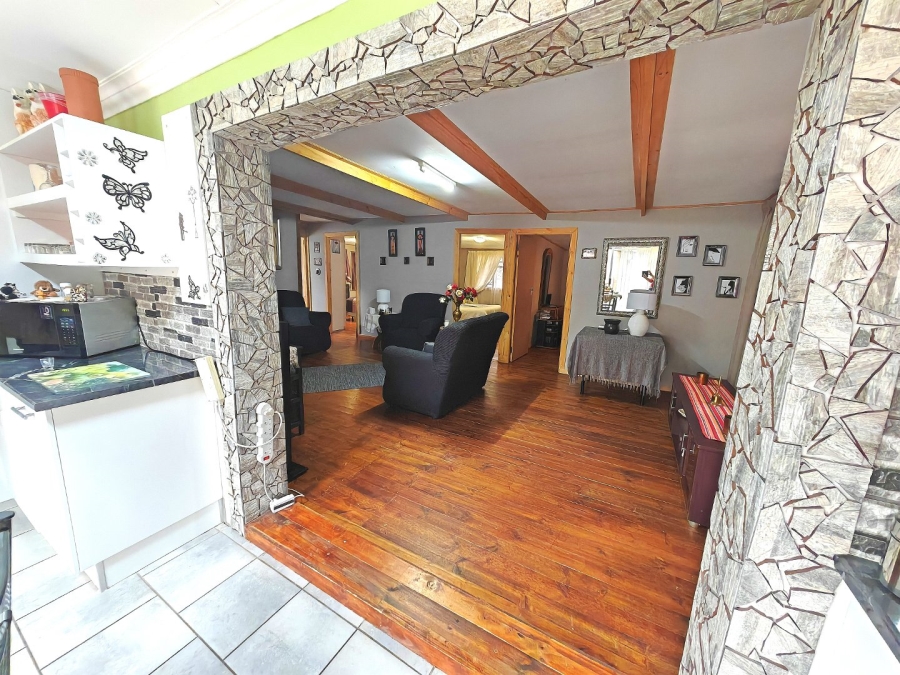 7 Bedroom Property for Sale in Bayswater Free State